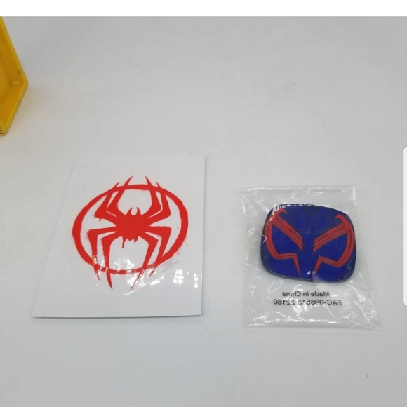 Funko Spider-Man Across the Spider-Verse Marvel Collector Corps Box Size XL NEW - Picture 8 of 15